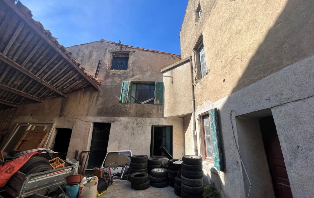 11-34 IMMOBILIER : Building | AIGUES-VIVES (34210) | 250 m2 | 59 000 € 