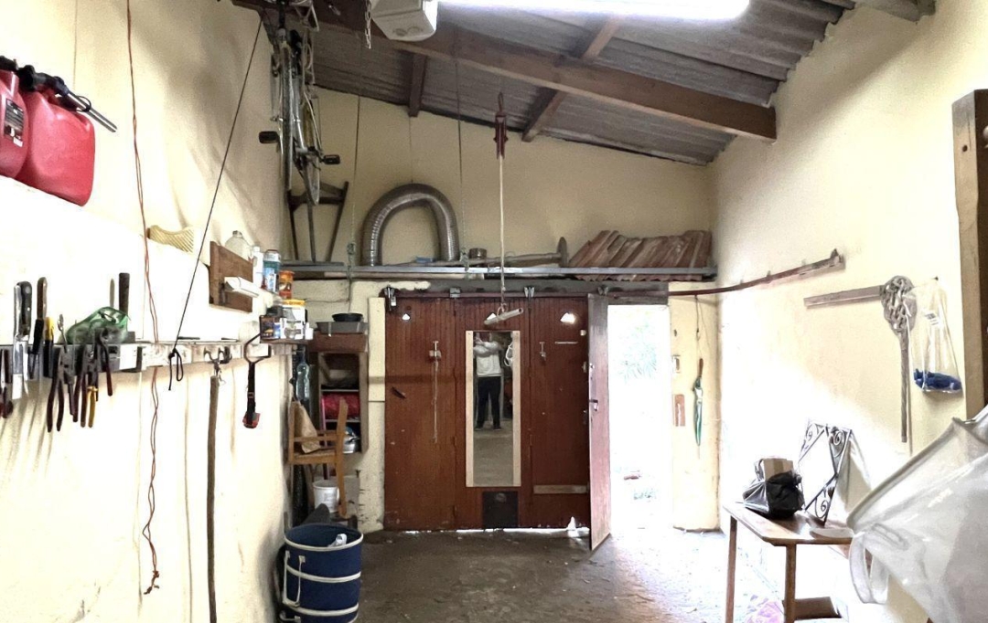 11-34 IMMOBILIER : Garage / Parking | BIZE-MINERVOIS (11120) | 32 m2 | 34 000 € 