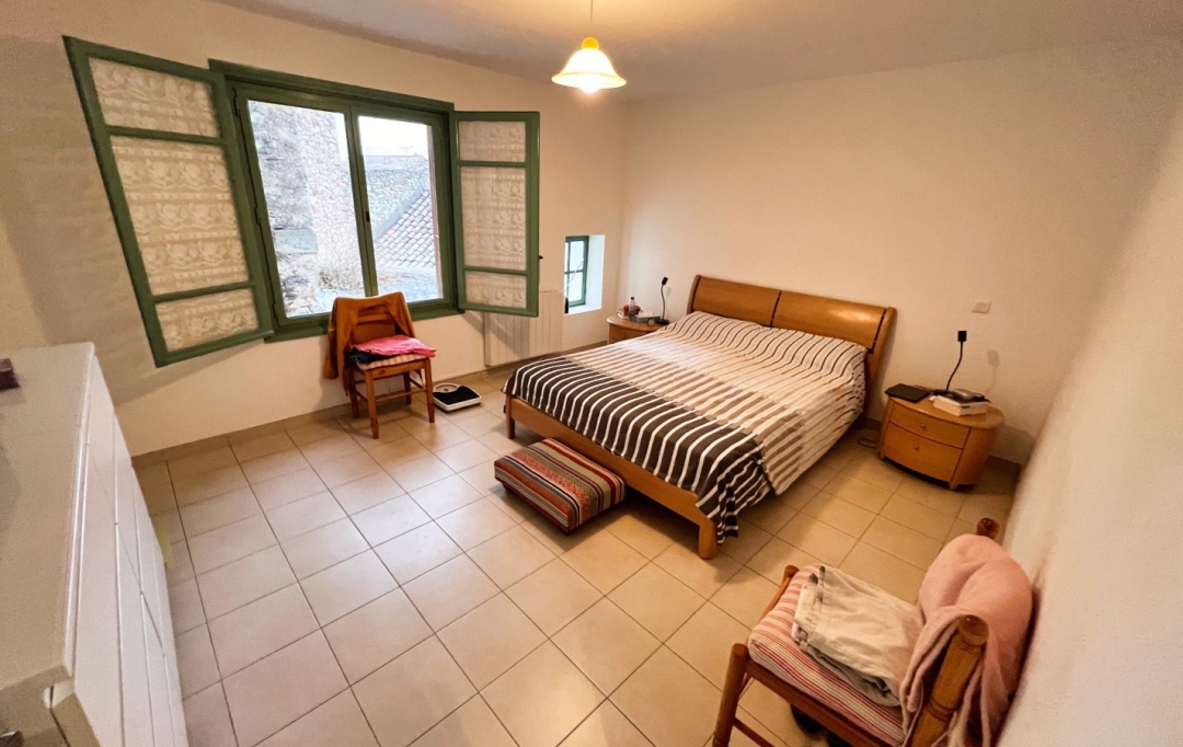 11-34 IMMOBILIER : House | CRUZY (34310) | 150 m2 | 179 000 € 