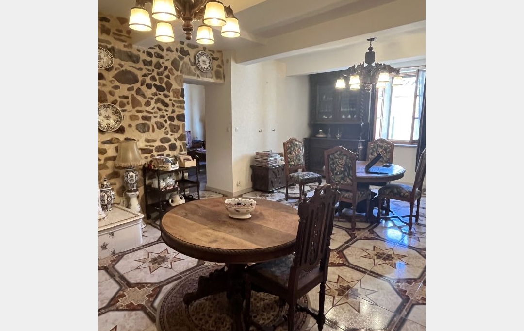 11-34 IMMOBILIER : House | MONTOULIERS (34310) | 208 m2 | 248 000 € 