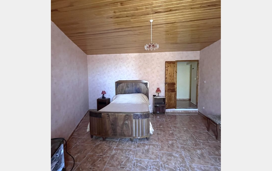 11-34 IMMOBILIER : House | MONTOULIERS (34310) | 208 m2 | 248 000 € 