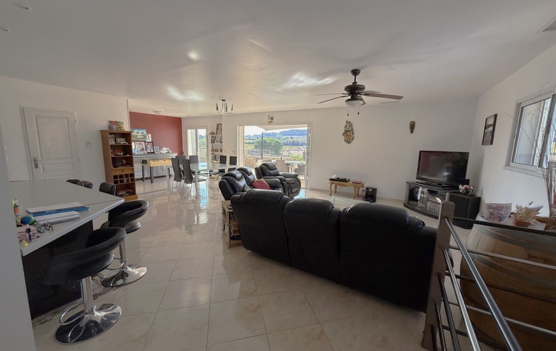 11-34 IMMOBILIER : House | CRUZY (34310) | 138 m2 | 312 000 € 