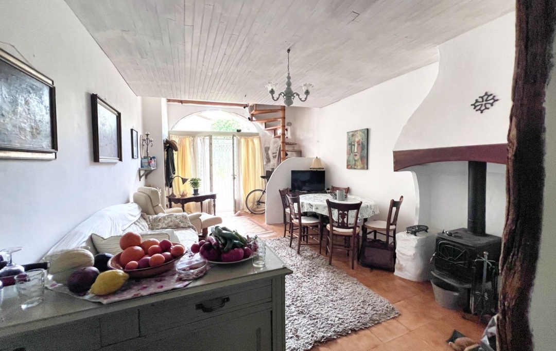 11-34 IMMOBILIER : House | AIGNE (34210) | 80 m2 | 109 000 &euro; 