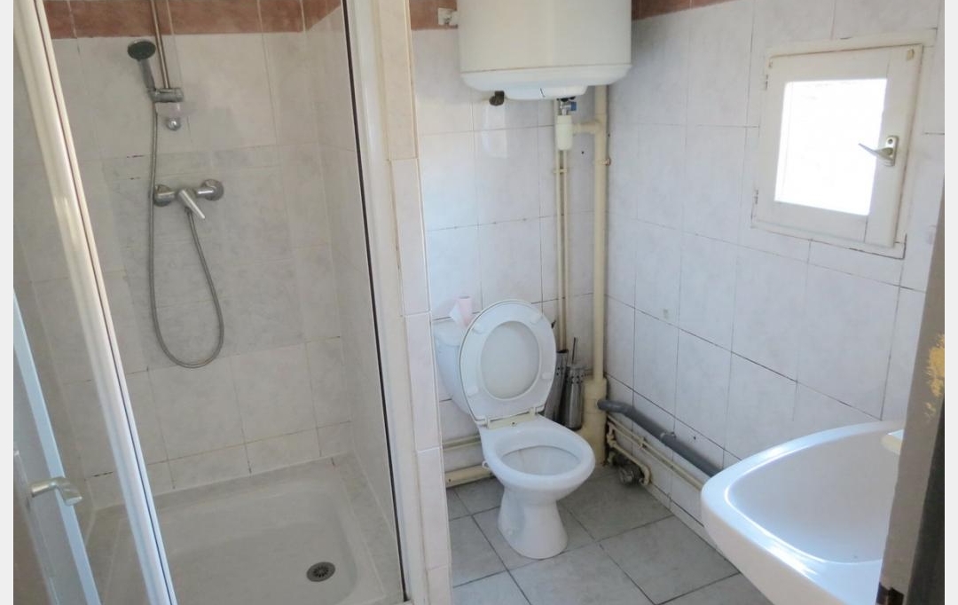 11-34 IMMOBILIER : Immeuble | GINESTAS (11120) | 162 m2 | 159 000 € 