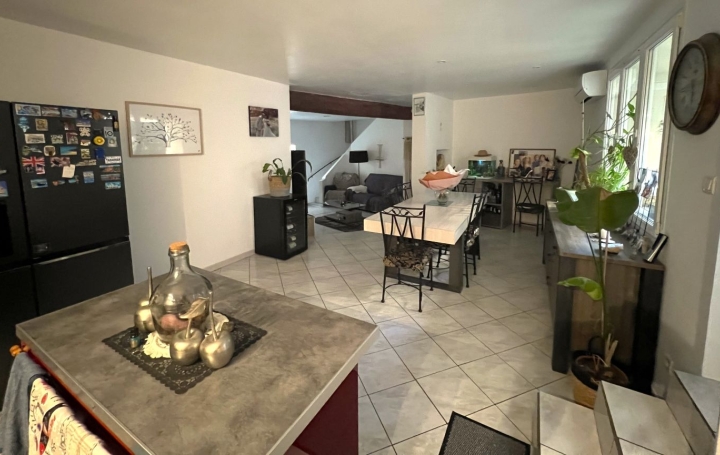 Maison de village AIGUES-VIVES 120 m2 168 500 € Maison de village AIGUES-VIVES 120 m2 168 500 €