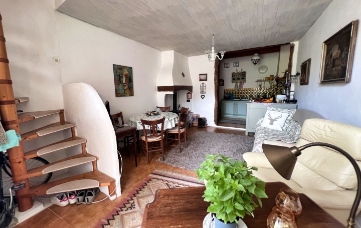 Maison   AIGNE  80 m2 109 000 € 
