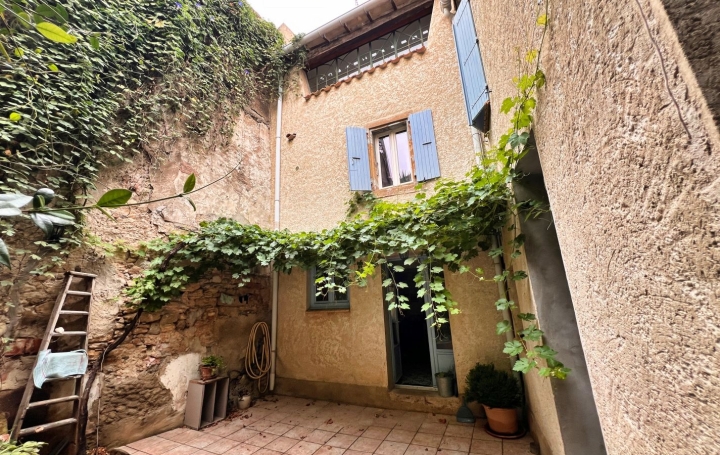 Maison   FABREZAN  207 m2 263 000 € 