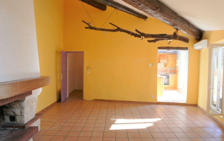Maison de village GINESTAS 145 m2 169 000 € Maison de village GINESTAS 145 m2 169 000 €